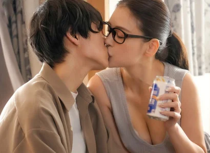Chàng trai bị cắm sừng đau đớn được chị hàng xóm an ủi khi đau khổ